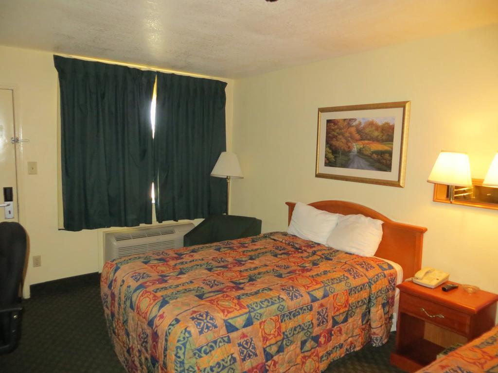 Days Inn Dallas Dfw Dış mekan fotoğraf